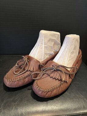 Minnetonka Brown Leather Fringe Moccasins with Bow Tie
